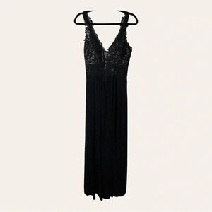 FAVIANA FORMAL MAXI DRESS THICK STRAPS BEADING FLOW‎ DOWN STRAIGHT MESH SIZE 6